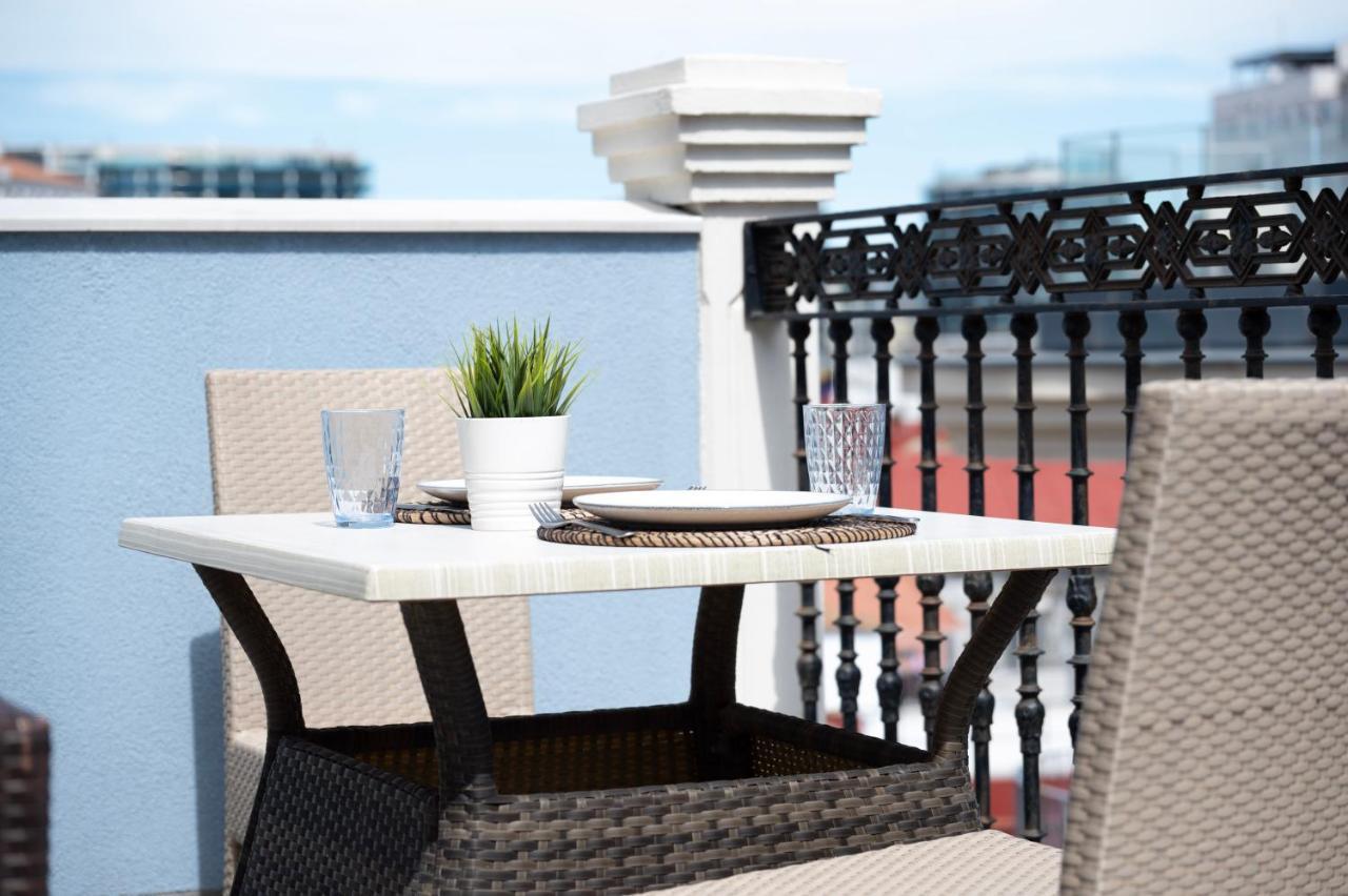 Master Penthouse Double Room Ensuite With Private Terrace - Grand Central House Гибралтар Экстерьер фото