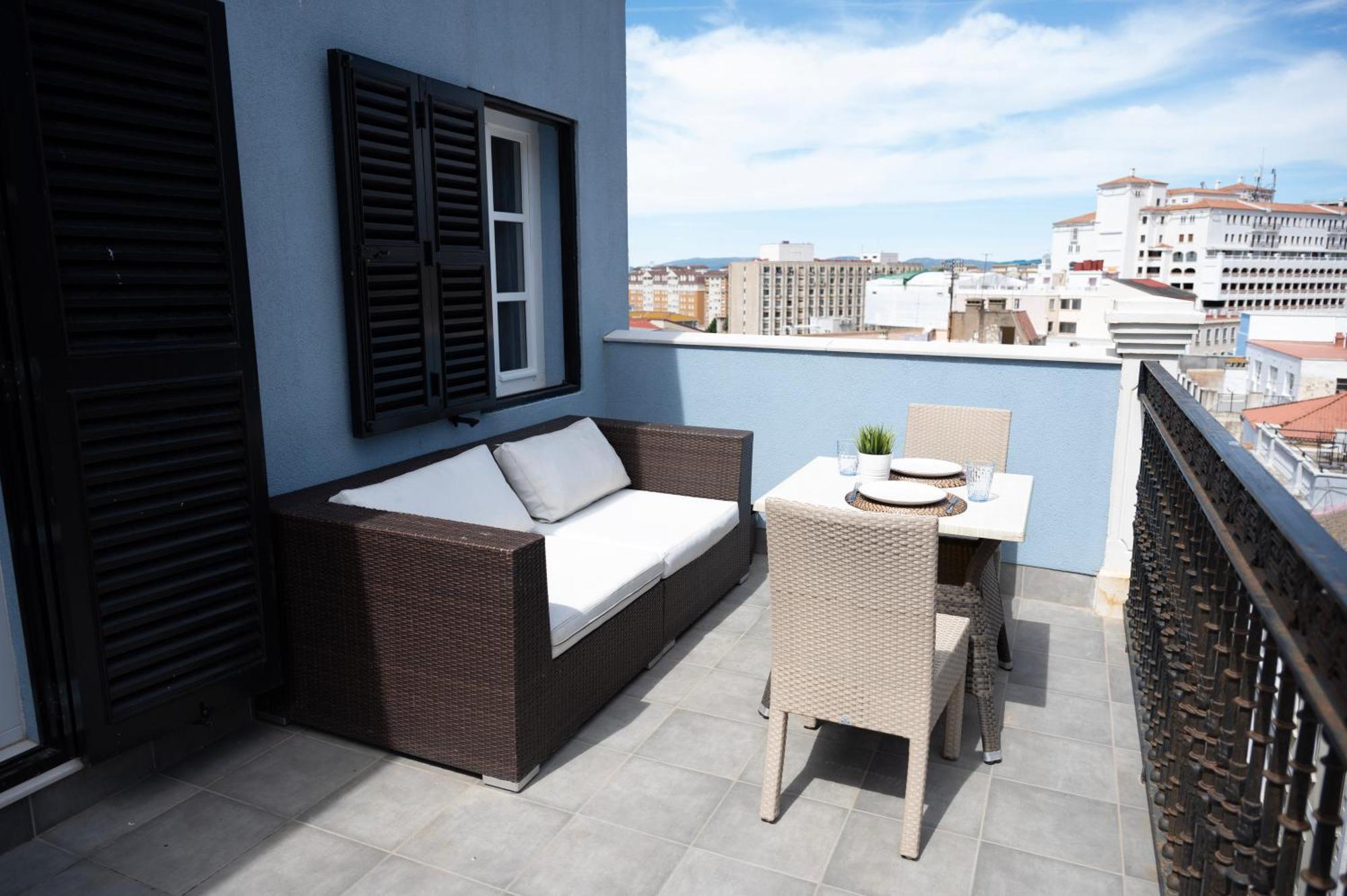 Master Penthouse Double Room Ensuite With Private Terrace - Grand Central House Гибралтар Экстерьер фото